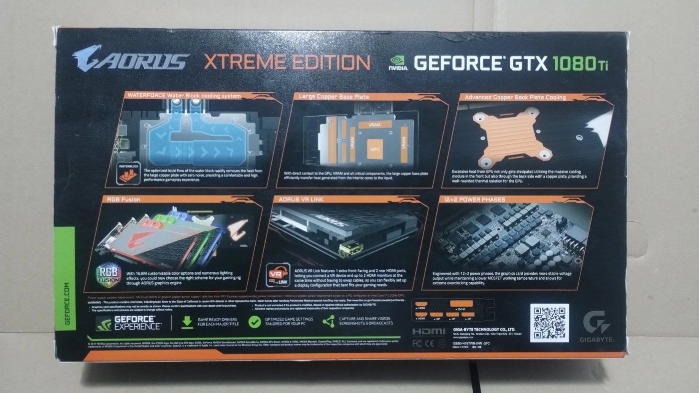 Box back — Waterforce water block, copper base plate, copper back plate, RGB Fusion, AORUS VR Link, 12+2 power phases
