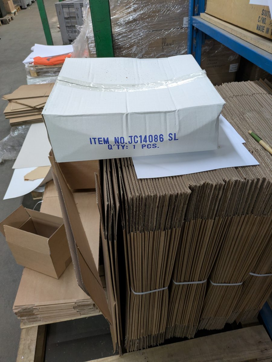 JCC JC14086 luminaire — alternate carton, surplus UK stock