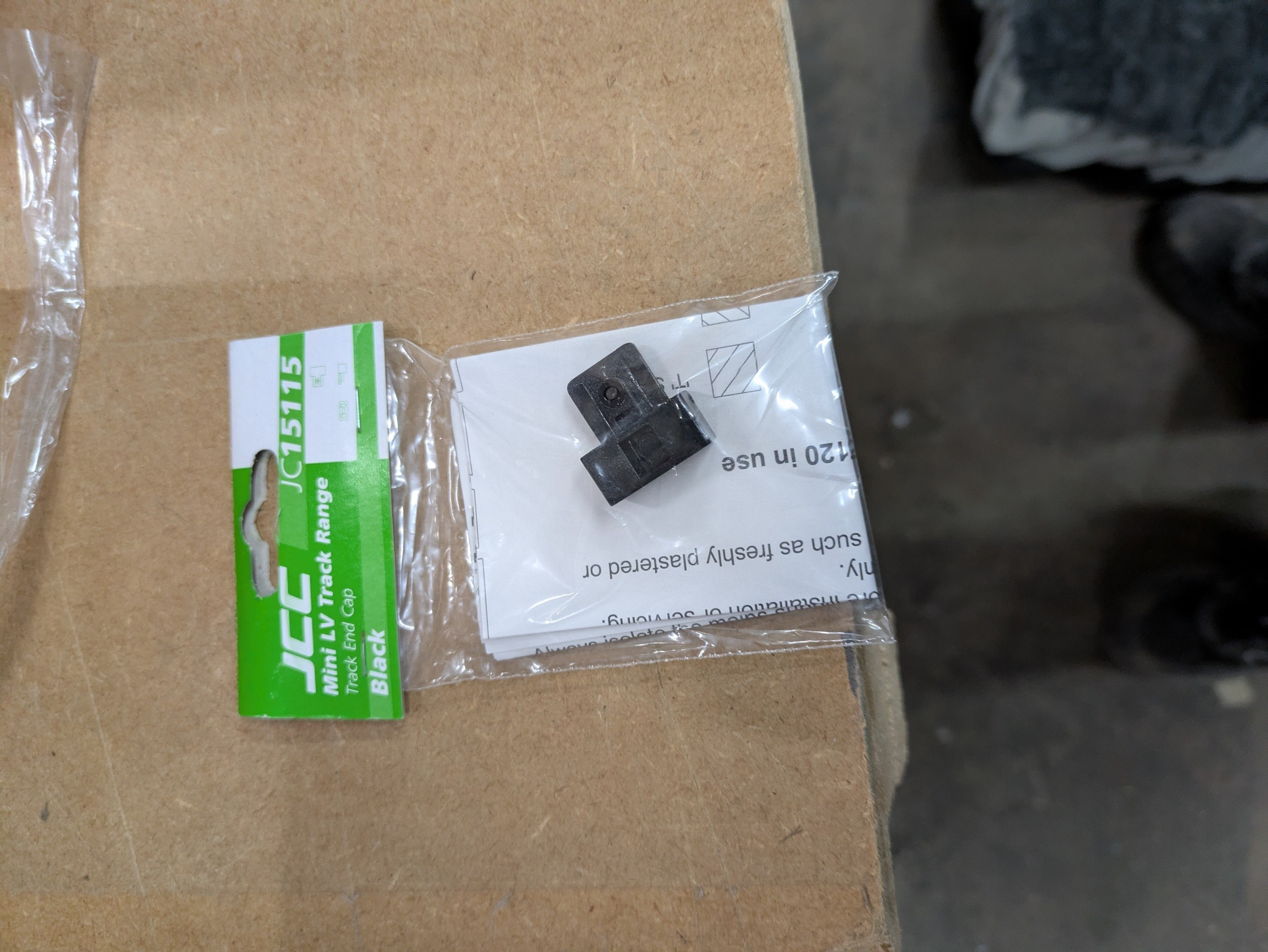 JCC JC15115 Mini LV Track Range endcap, black — surplus UK stock