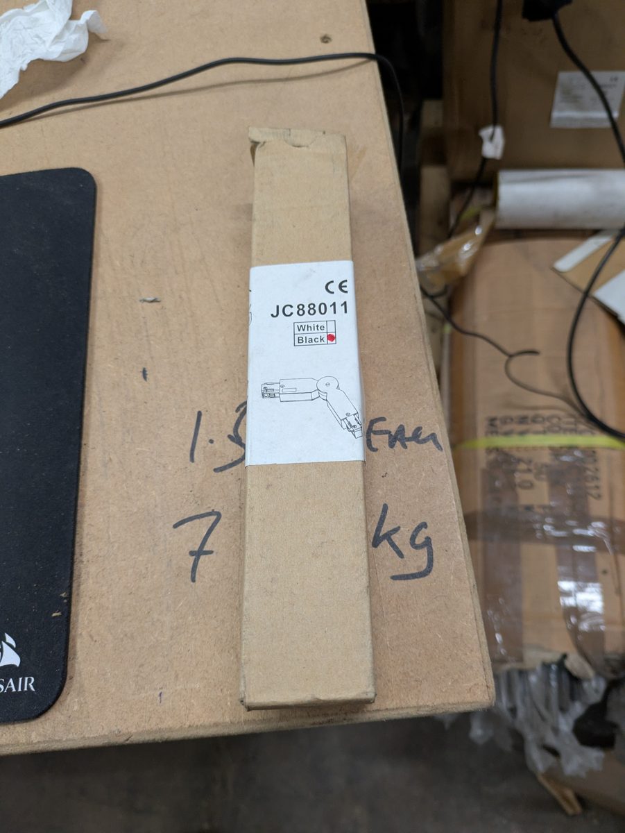 JCC JC88011 three-circuit track adjustable connector, black/white — surplus UK stock